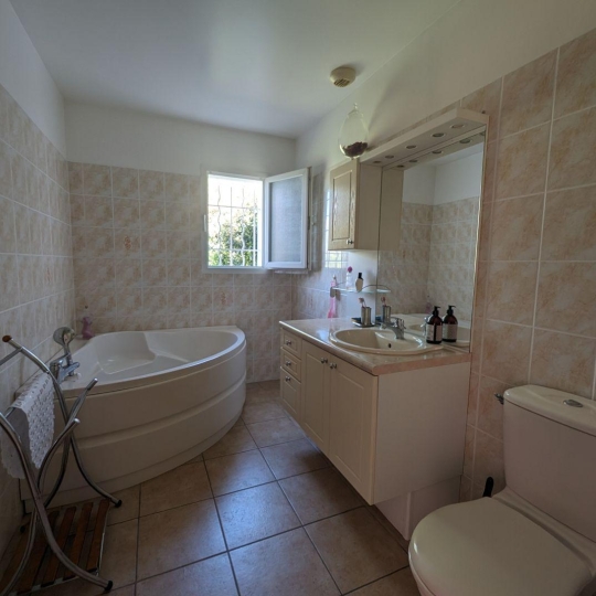  Annonces MONTELIMAR : Maison / Villa | MONTELIMAR (26200) | 124 m2 | 395 000 &euro; 