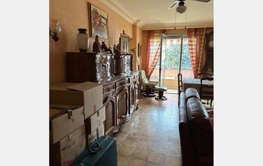 Annonces MONTELIMAR : Appartement | MONTELIMAR (26200) | 110 m2 | 159 000 &euro; 