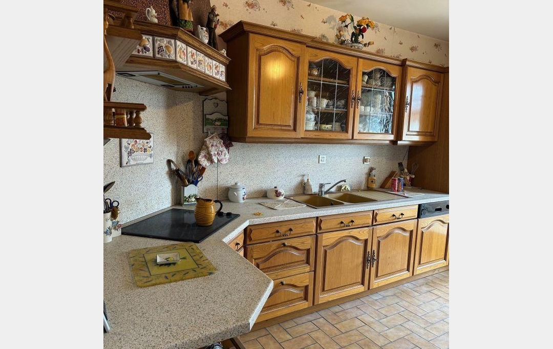 Annonces MONTELIMAR : Appartement | MONTELIMAR (26200) | 110 m2 | 159 000 &euro; 