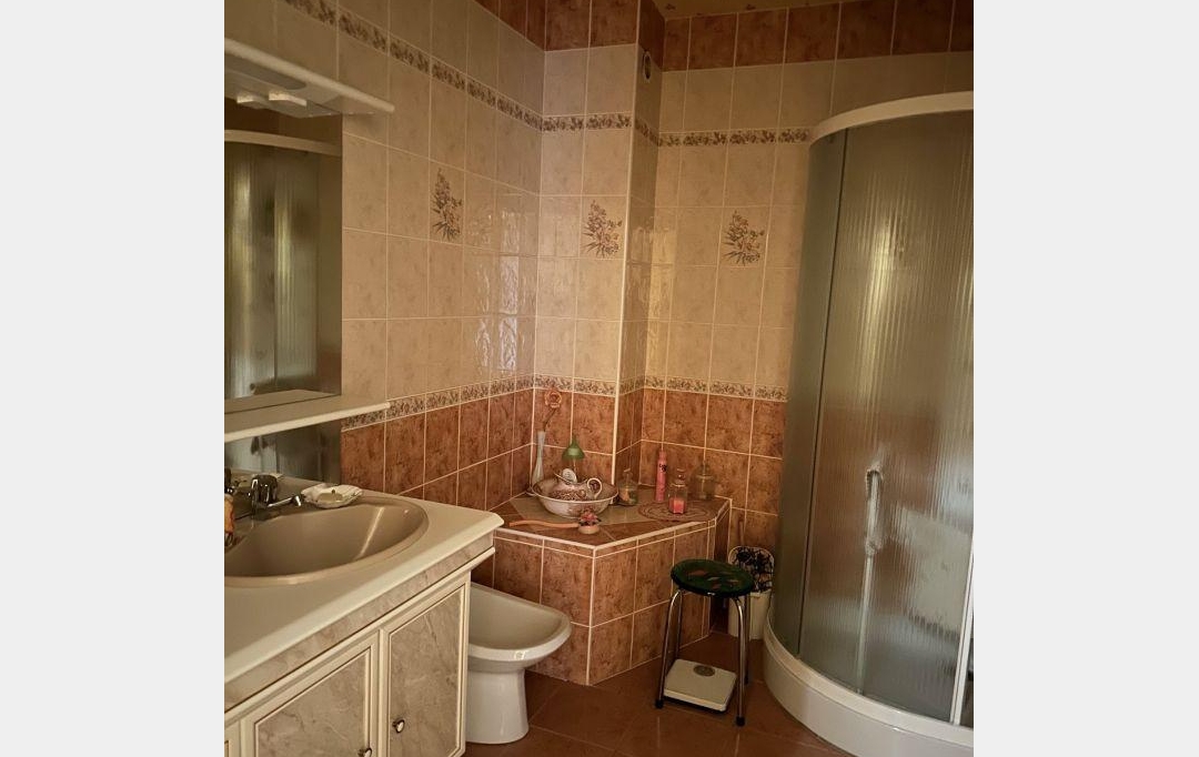Annonces MONTELIMAR : Appartement | MONTELIMAR (26200) | 110 m2 | 159 000 &euro; 
