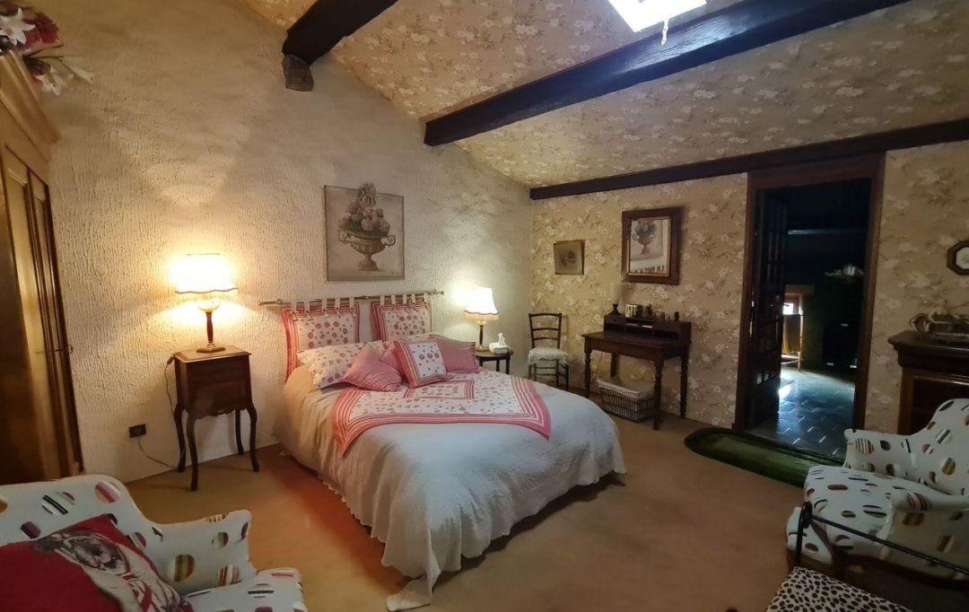 Annonces MONTELIMAR : Maison / Villa | ROCHEMAURE (07400) | 138 m2 | 129 000 &euro; 