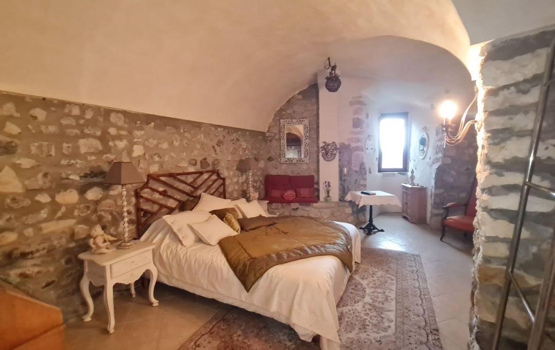 Annonces MONTELIMAR : Maison / Villa | ROCHEMAURE (07400) | 138 m2 | 129 000 &euro; 