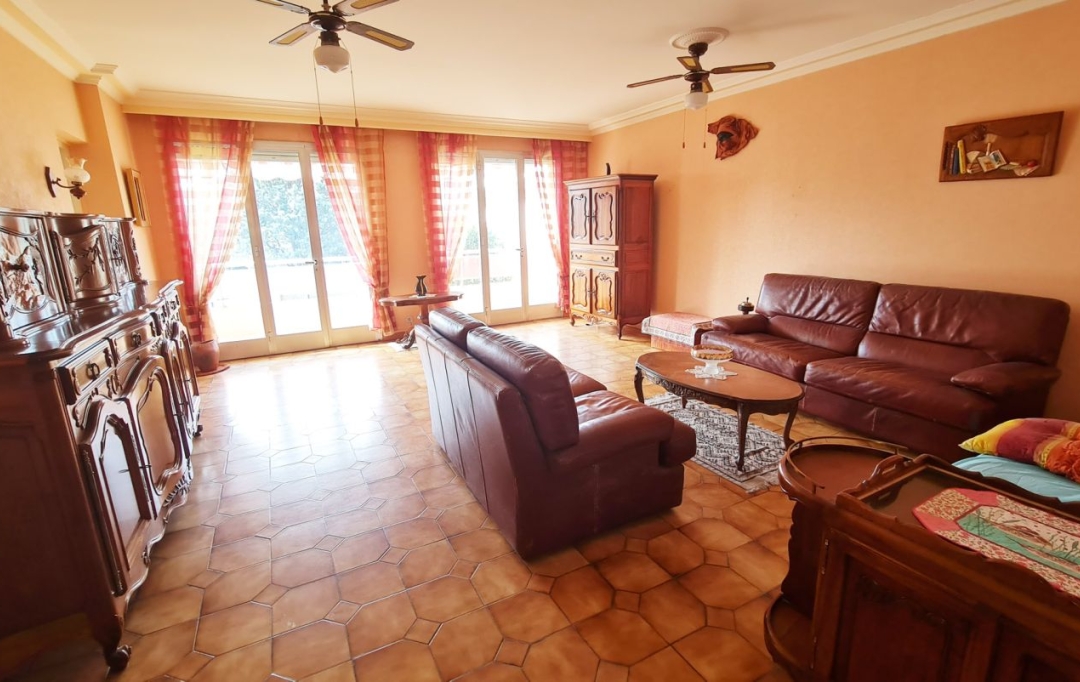 Annonces MONTELIMAR : Appartement | MONTELIMAR (26200) | 110 m2 | 159 000 &euro; 