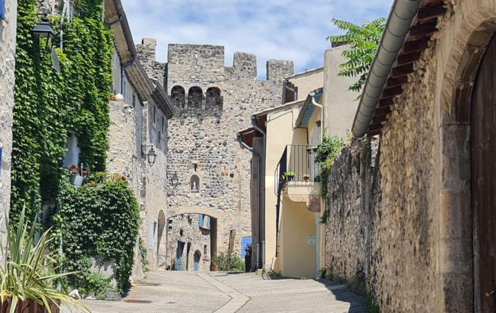 Maison   ROCHEMAURE  138 m2 129 000 € 