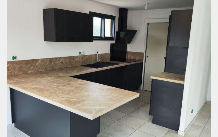 Maison BOURG-DE-PEAGE 60 m2 233 200 € Maison BOURG-DE-PEAGE 60 m2 233 200 €